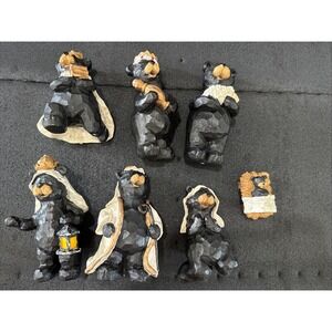 Slifka Sales Co. 7 Piece Black Bear Figurines‎ Resin Christmas Nativity Set